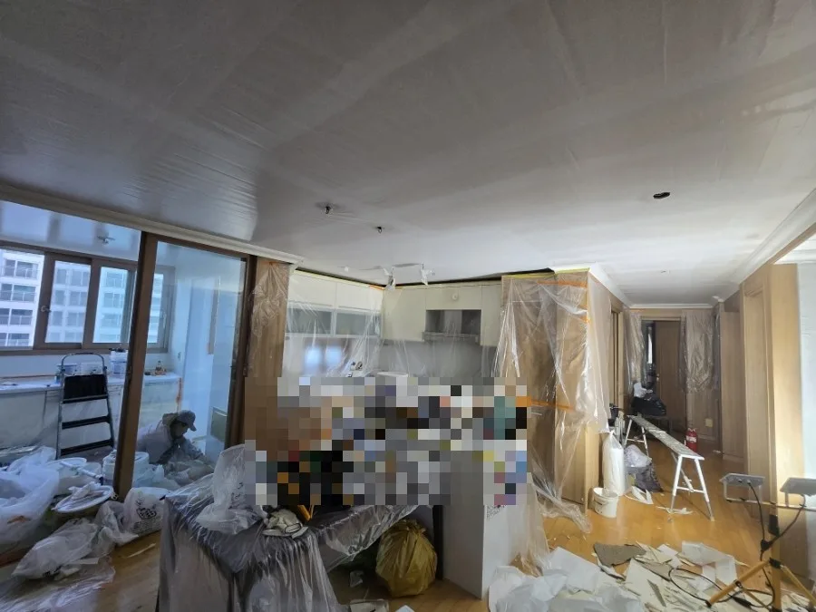 동백 2025년 10월13일~17일 전실 실크 전체도배, 화장실 젠다이필름 및 바닥 줄눈, 전체 베란다도색 시공완료 72 naver 12da7d5b006b