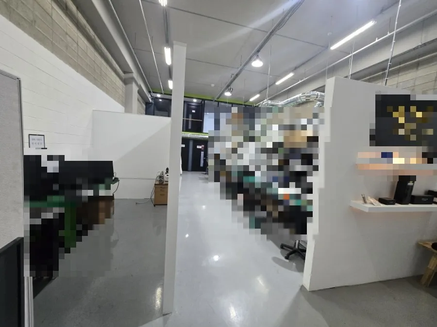 2026년3월6일~22,30일 안산별망로 지식산업센터 전기,가벽, 문4개ABS,도색,방음보드,유리창필름,중문철거,방3개 벽도배 및1층천장도배,데코타일,싱크대 2개 및 배관,장판시공 217 naver 536d865ae1e8