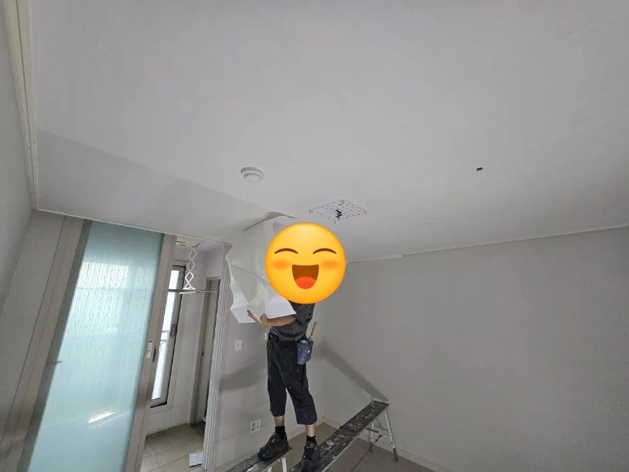 2025년8월30일 필름,전실 천장도배 및 전실 천장퍼티 시공완료 26 naver 566b4e7d05d9