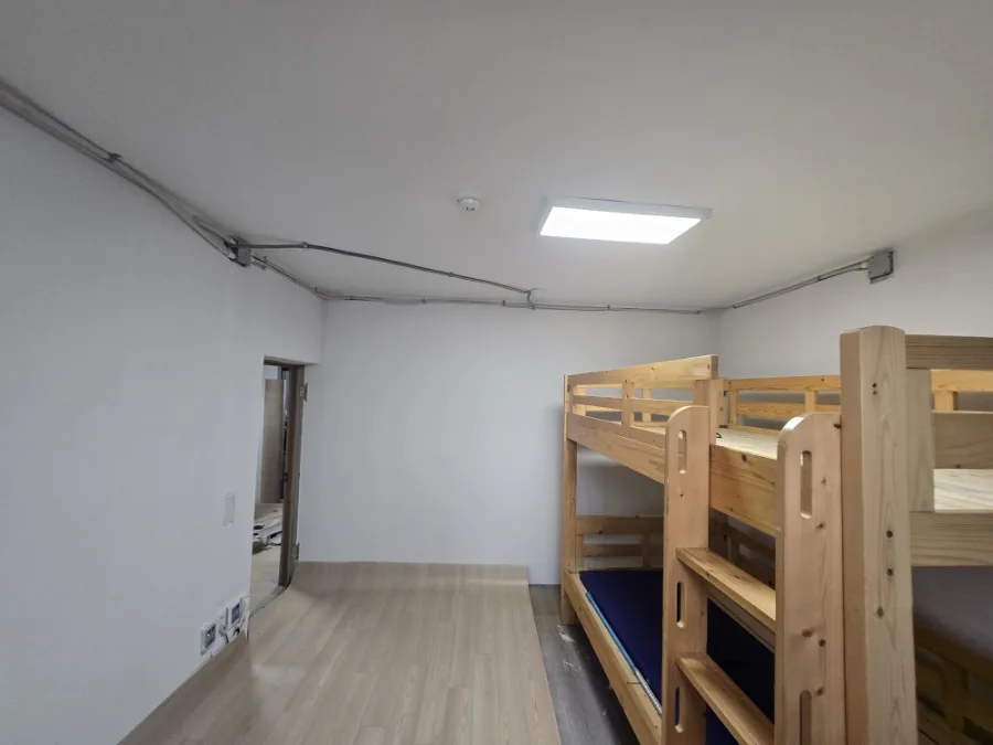 2025년5월5일~9일 곰팡이작업 및 이보드전체시공, 거실 도색,전체 실크도배,전체장판5t시공 155 naver 89502f8bab25