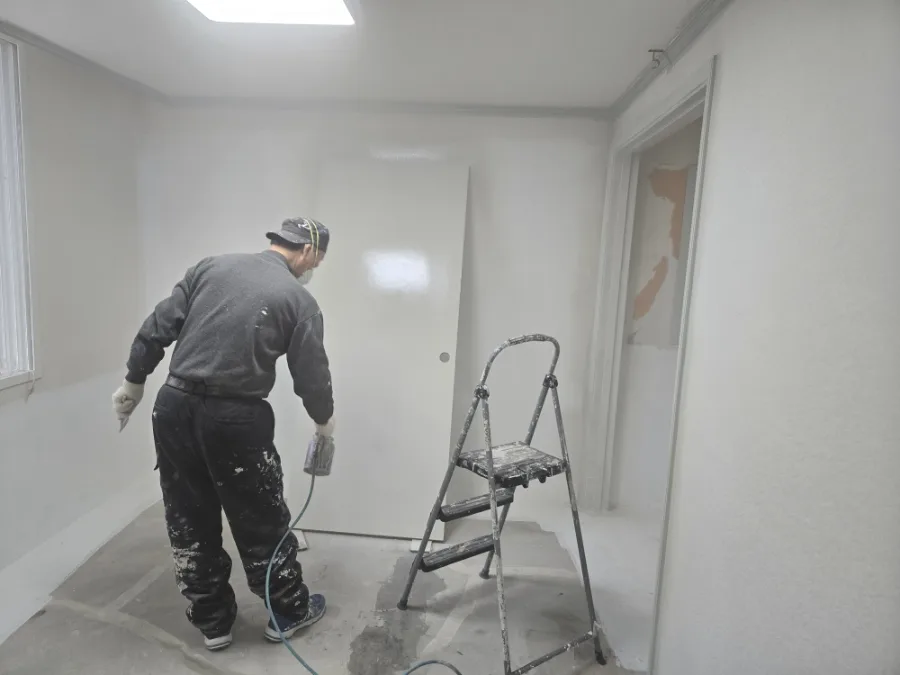 2026년 3월16일~3월24일 보라민속쌍용 벽체곰팡이약품처리,중문 및 파티션, 신발장,부분필름,전실 걸래받이,부엌베란다 도색및 기타도색,전실실크 및 장판 시공 165 naver 8dbb2c5926df