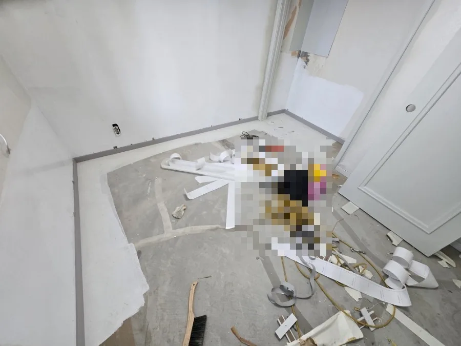 2026년 3월16일~3월24일 보라민속쌍용 벽체곰팡이약품처리,중문 및 파티션, 신발장,부분필름,전실 걸래받이,부엌베란다 도색및 기타도색,전실실크 및 장판 시공 201 naver 8fe70ede7e90