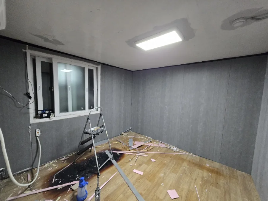 2025년5월5일~9일 곰팡이작업 및 이보드전체시공, 거실 도색,전체 실크도배,전체장판5t시공 94 naver c6738b2affff