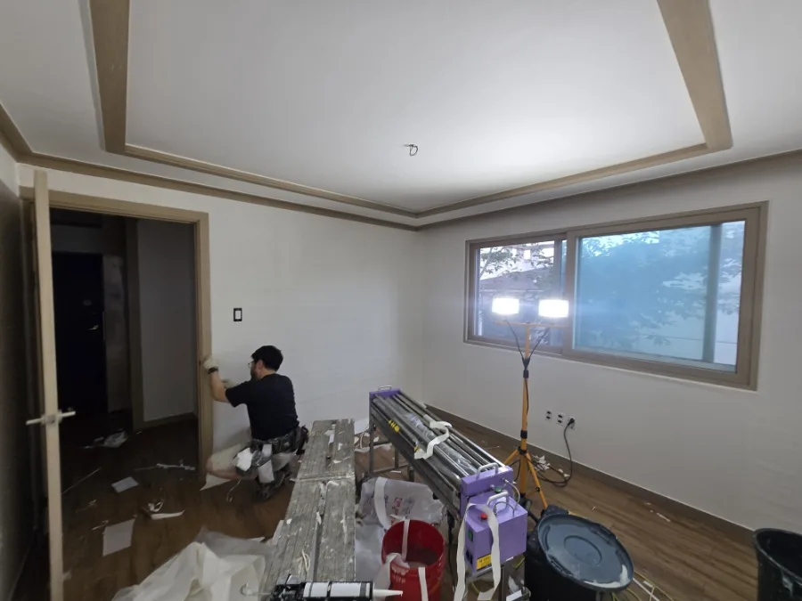 2026년6월11일~15일 동백 이택단지 누수외벽실리콘작업,전실도배,전실장판,문짝3개필름,유리창 안개시트,벽타일도색,베란다2회도색,싱크대,화장실줄눈시공 42 naver f4f216b1bb9a